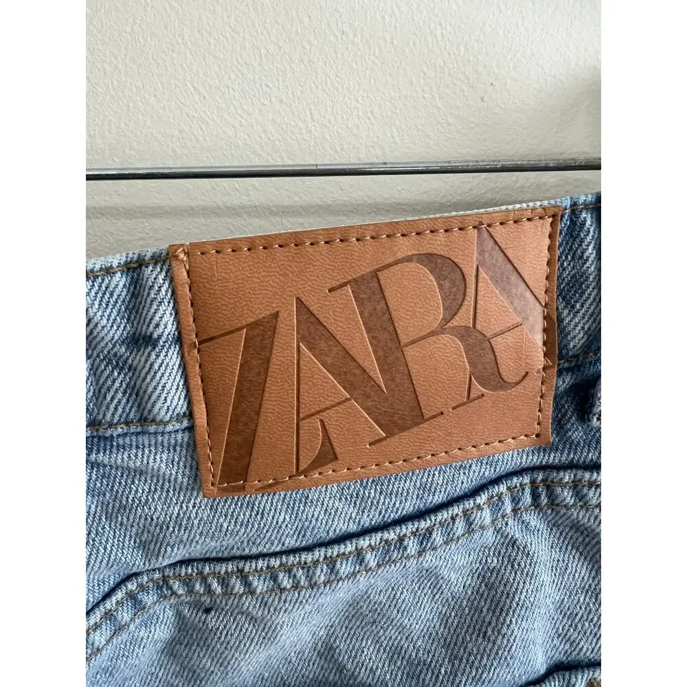 ZARA Blue Medium Wash Button Fly Raw Hem Cropped Straight Leg Jeans Size 6